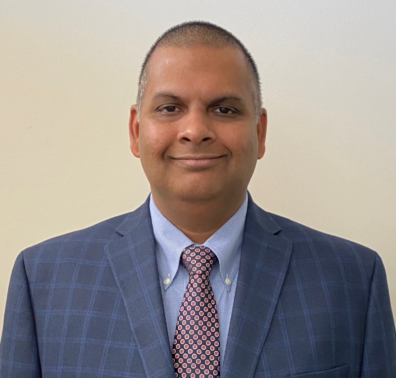 Hari Gunupudi — inventor of the HmBr shuttlecock humidifier